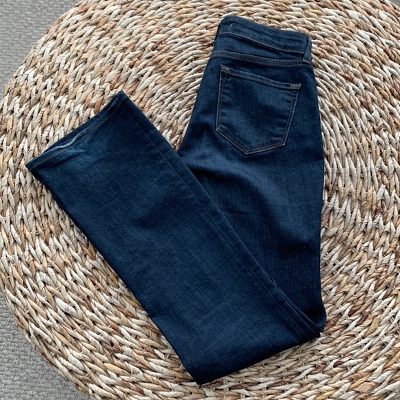 J Brand Curvy Fit Bootcut Jean in Pure - Picture 4 of 16